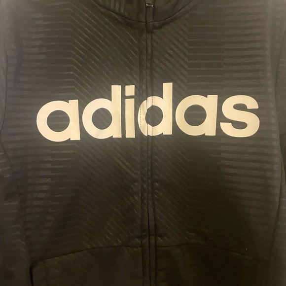 Boys Adidas track suit jacket - Picture 3 of 10